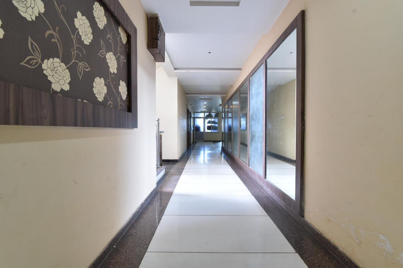 Hotel Lord Krishna Rohera Exterior photo