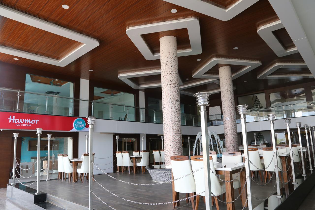 Hotel Lord Krishna Rohera Exterior photo
